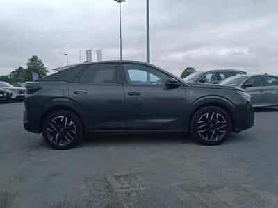 Peugeot 3008 1.2 HYBRID 145 GT E-DCS6 (2025) - Foto 4