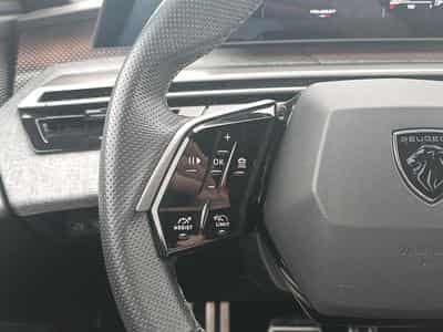 Peugeot 3008 1.2 HYBRID 145 GT E-DCS6 (2025) - Foto 15
