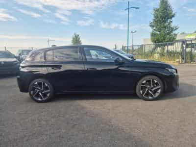 Peugeot 308 1.5 BLUEHDI 130 ALLURE EAT8 (2025) - Foto 4