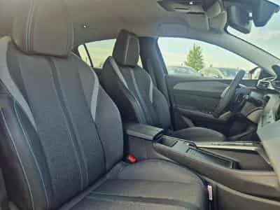 Peugeot 308 1.5 BLUEHDI 130 ALLURE EAT8 (2025) - Foto 11