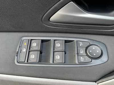 Dacia BIGSTER 1.8 HYBRID 155 JOURNEY (2025) - Foto 11