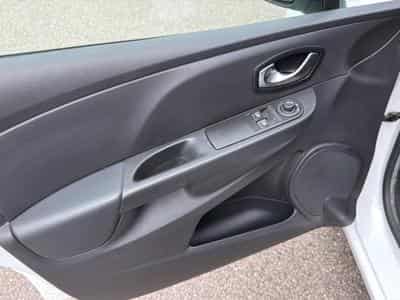 Renault Clio 1.5 DCI 75 ENERGY LIFE (2016) - Photo 11