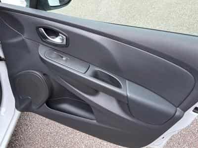Renault Clio 1.5 DCI 75 ENERGY LIFE (2016) - Photo 14