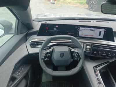 Peugeot 5008 HYBRID 145 ALLURE E-DCS6 (2025) - Foto 10