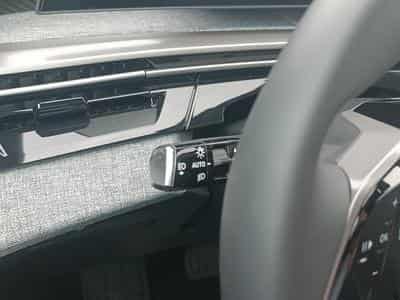 Peugeot 5008 HYBRID 145 ALLURE E-DCS6 (2025) - Foto 15