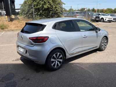 Renault Clio 1.6 E-TECH 145 FULL HYBRID EVOLUTION (2023) - Photo 5