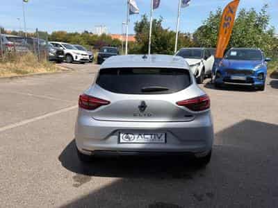 Renault Clio 1.6 E-TECH 145 FULL HYBRID EVOLUTION (2023) - Photo 6