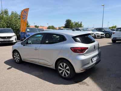 Renault Clio 1.6 E-TECH 145 FULL HYBRID EVOLUTION (2023) - Photo 7