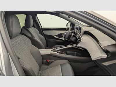 Peugeot 3008 Hybrid 145 e-DCS6 Allure (2025) - Foto 9
