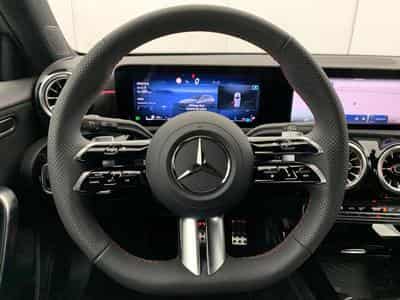 Mercedes CLASSE A 200 d 8G-DCT AMG Line (2025) - Foto 15
