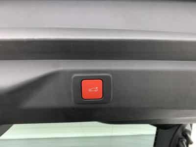 Peugeot 3008 Hybrid 145 e-DCS6 GT (2025) - Foto 12