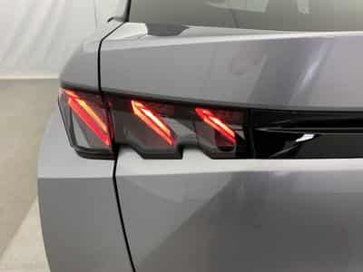 Peugeot 3008 Hybrid 145 e-DCS6 GT (2025) - Foto 13