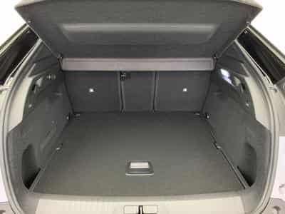 Peugeot 3008 Hybrid 145 e-DCS6 GT (2025) - Foto 11