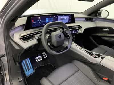 Peugeot 3008 Hybrid 145 e-DCS6 GT (2025) - Foto 15