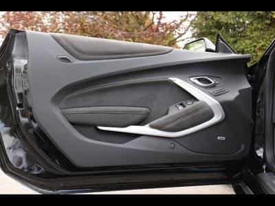 Chevrolet Camaro ZL1°MANUAL 6°PANO°RECARO°KEYLESS°BOSE°KAM°HUD (2020) - Foto 9