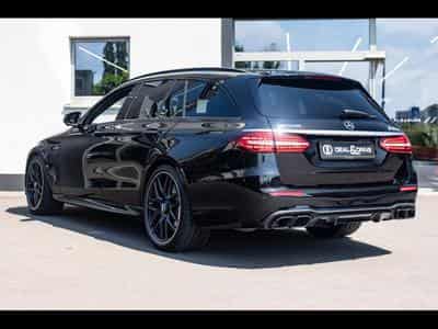 Mercedes E 63 AMG S T-MODELL (612 CH) - CARBON PACKAGE - OBSIDIAN BLACK METALL (2023) - Foto 3