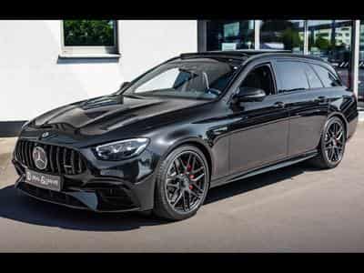 Mercedes E 63 AMG S T-MODELL (612 CH) - CARBON PACKAGE - OBSIDIAN BLACK METALL (2023) - Foto 8