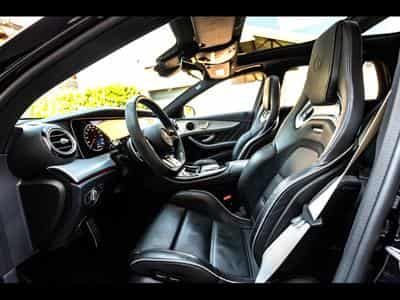 Mercedes E 63 AMG S T-MODELL (612 CH) - CARBON PACKAGE - OBSIDIAN BLACK METALL (2023) - Foto 12