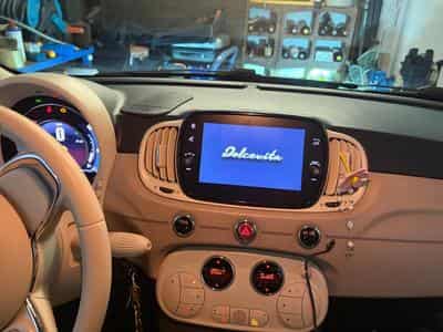 Fiat 500 Dolcevita (2020) - Photo 1