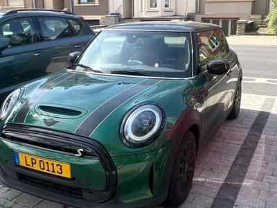Mini Cooper Cooper SE (2023) - Photo 1