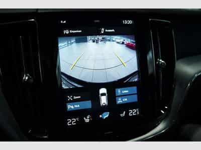 Volvo XC60 Momentum 2WD *H-UP *Kamera *Digital *Navi (2018) - Foto 12