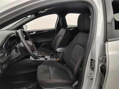 Ford Focus 1.5 EcoBlue 115cv PowerShift ST-Line NAVI / FULL LED / CAM (2025) - Photo 6