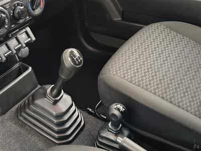 Suzuki Jimny 1.5i 4x4 GL CLIM / BLUETOOTH (2022) - Photo 12