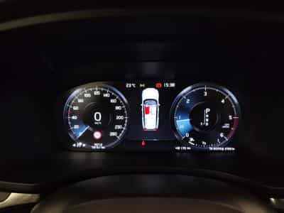 Volvo V60 2.0 D3 Geartronic Business Edition NAVI / FULL LED / CAMERA (2020) - Photo 10