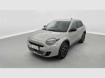 Fiat 600 1.2 Hybrid 110Cv eDCT6 La Prima (2025) - Foto 1