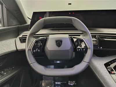 Peugeot 5008 1.2 HYBRID 145cv e-DSC6 Allure 7 Pl Navi / Led / PDC+Caméra (2025) - Photo 9