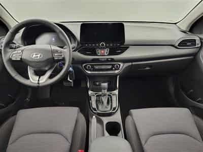Hyundai i30 Combi 1.0 T-GDi DCT Twist NAVI / FULL LED / CAMERA (2026) - Foto 8
