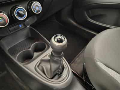 Toyota Aygo 1.0i VVT-i Play CARPLAY / CAMERA (2024) - Photo 12