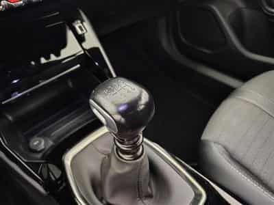 Peugeot 2008 1.2 PureTech 130cv Allure Pack NAVI / FULL LED / CAMERA (2023) - Photo 12