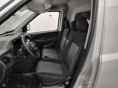 Fiat Doblo 1.6 MJET Cargo CLIM / CARPLAY (2023) - Foto 7