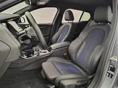 BMW 116 116iA Pack M NAVI / FULL LED / CUIR PARTIEL / CAMERA / JA 17 (2024) - Photo 7
