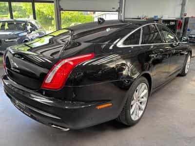 Jaguar XJ V6 3.0 Diesel 300HP (2019) - Photo 3