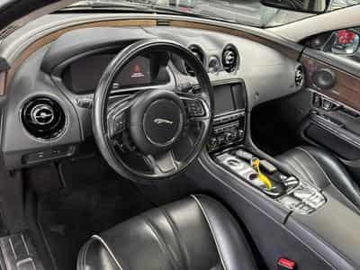 Jaguar XJ V6 3.0 Diesel 300HP (2019) - Photo 10