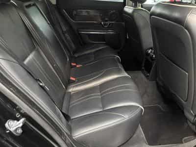 Jaguar XJ V6 3.0 Diesel 300HP (2019) - Photo 13