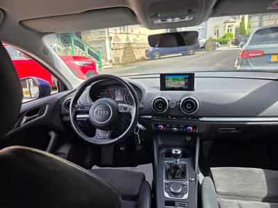 Audi A3 2.0 TDI 150CV 3XSLINE (2016) - Foto 10