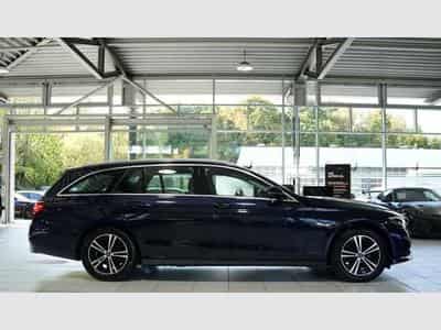 Mercedes E 220 d T Avantgarde *1.Hand *MwSt.*AHK*Business (2023) - Foto 6
