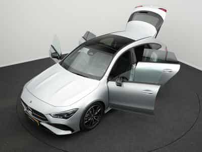 Mercedes CLA 180 AMG-Line Premium Plus (2025) - Photo 14