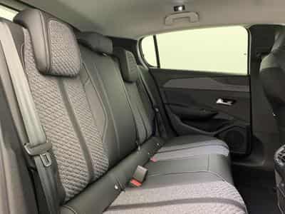 Peugeot 308 Hybrid 145 e-DCS6 Allure (2025) - Photo 10