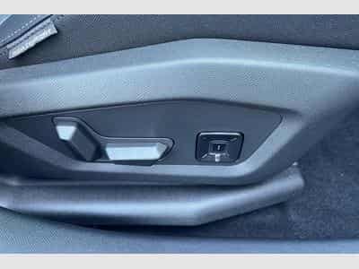 Peugeot 5008 Hybrid 145 e-DCS6 GT (2026) - Photo 15