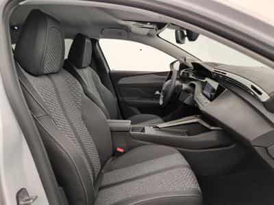 Peugeot 308 HYBRID 145 E-DCS6 ALLURE (2026) - Foto 9