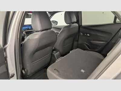 Peugeot 2008 50 kWh 136 ch Allure (2025) - Foto 12
