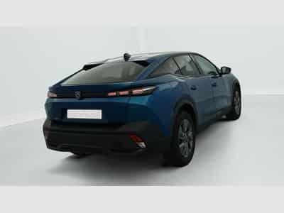 Peugeot 408 Hybrid 145 e-DCS6 Allure (2025) - Foto 7