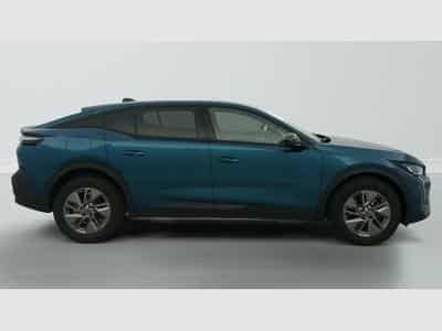Peugeot 408 Hybrid 145 e-DCS6 Allure (2025) - Foto 8