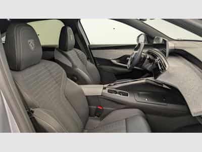 Peugeot 3008 Hybrid 145 e-DCS6 GT (2025) - Foto 9