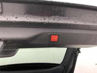 Peugeot 3008 Hybrid 145 e-DCS6 GT (2025) - Foto 13