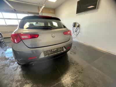 Alfa-Romeo Giulietta Super (2017) - Photo 5